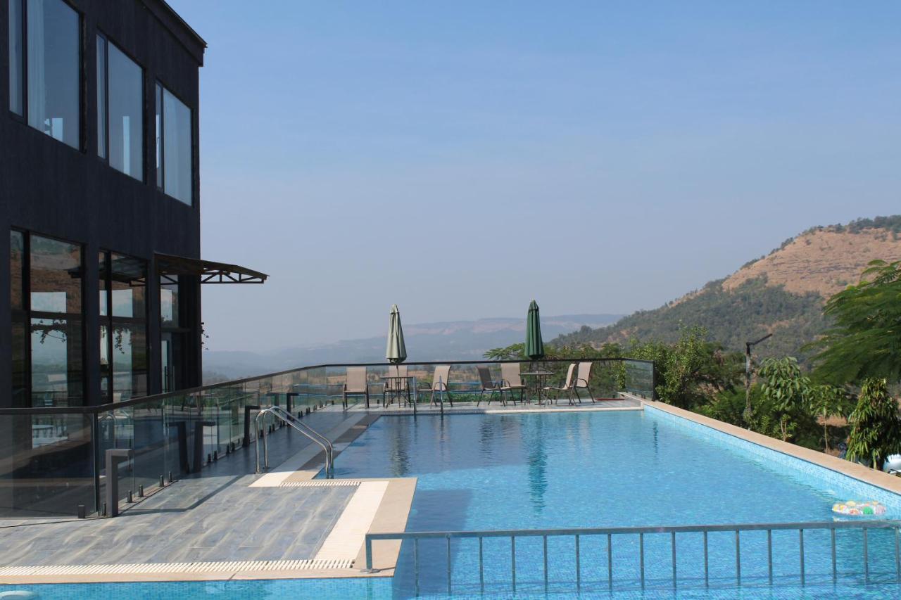 Paraiso Resort&Club Igatpuri Extérieur photo