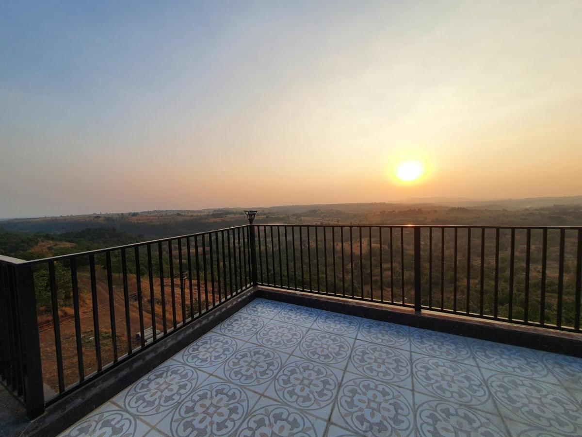 Paraiso Resort&Club Igatpuri Extérieur photo